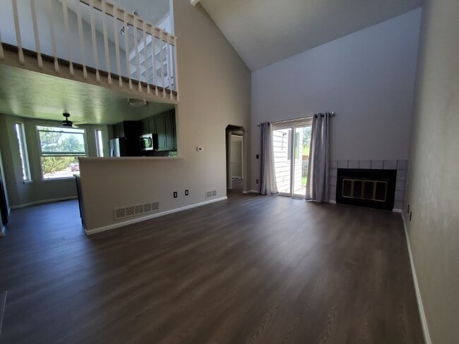 Photo - 9108 W Plymouth Ave Townhome