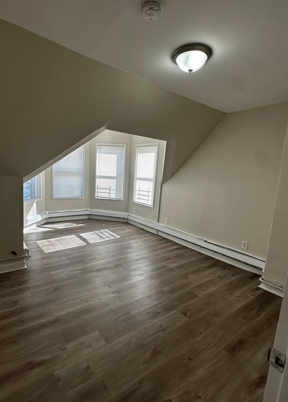 Foto del edificio - 211 Fairmount Ave