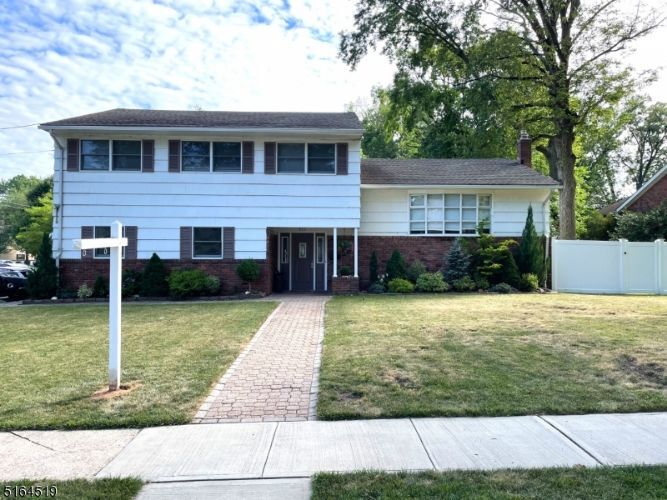 Foto principal - 511 Gallows Hill Rd