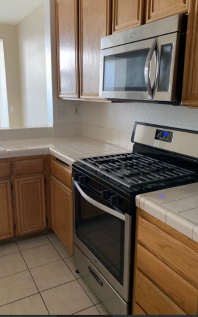 Foto del edificio - Rancho Del Mar Townhome in Central Temecul...