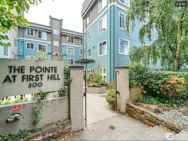 Building Photo - 300 10th Ave