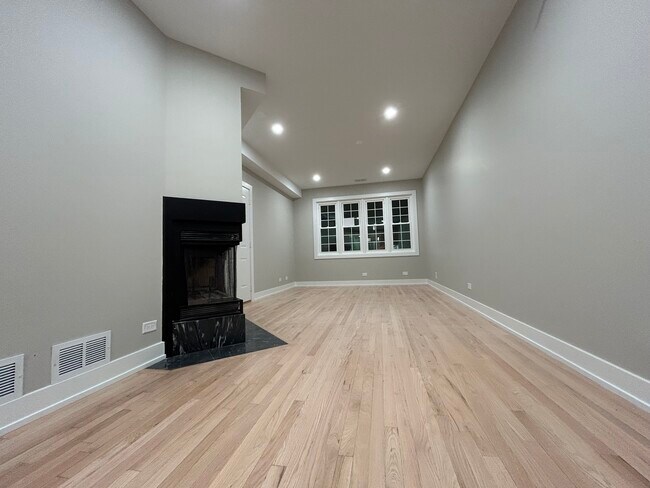 Foto del edificio - 1506 N Bosworth Ave