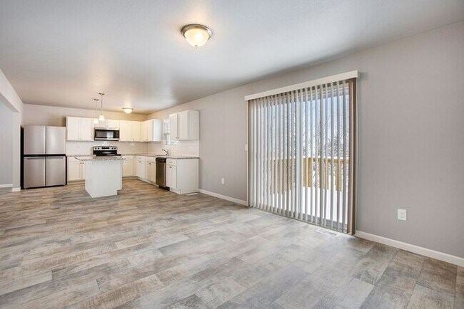 Foto del edificio - 5492 Eagle Glen Dr SW