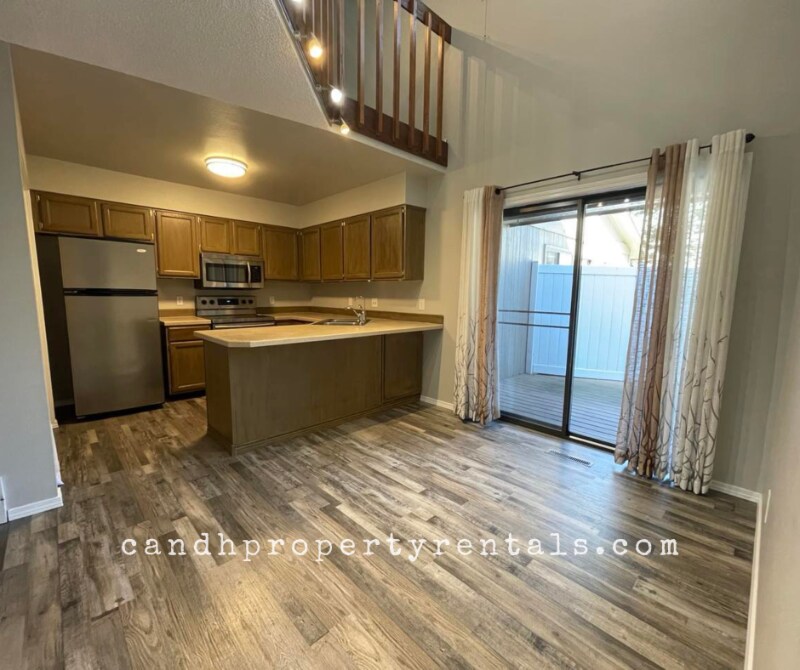 Primary Photo - 3219 Rosebud Dr