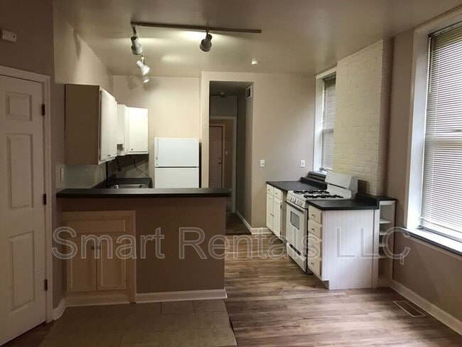 Building Photo - 2239 Keokuk St