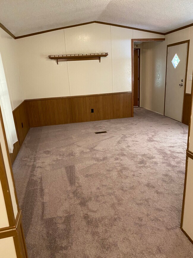 Building Photo - 4525 Pine Knoll Dr