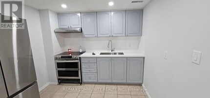 Building Photo - 91 Vivians Crescent