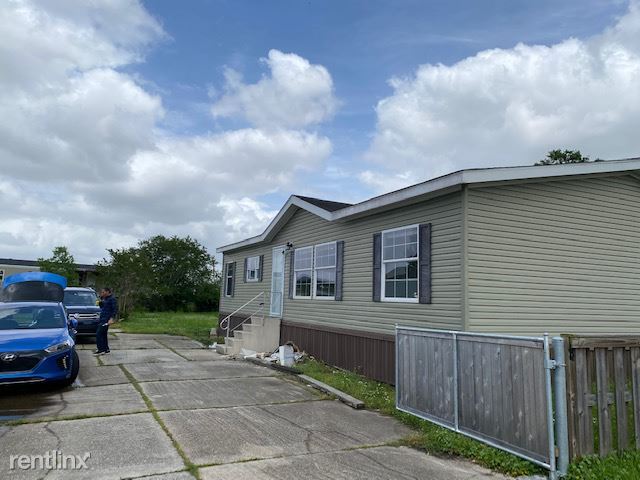 Primary Photo - 3 br, 2 bath Mobile Home - 328 Eisenhower