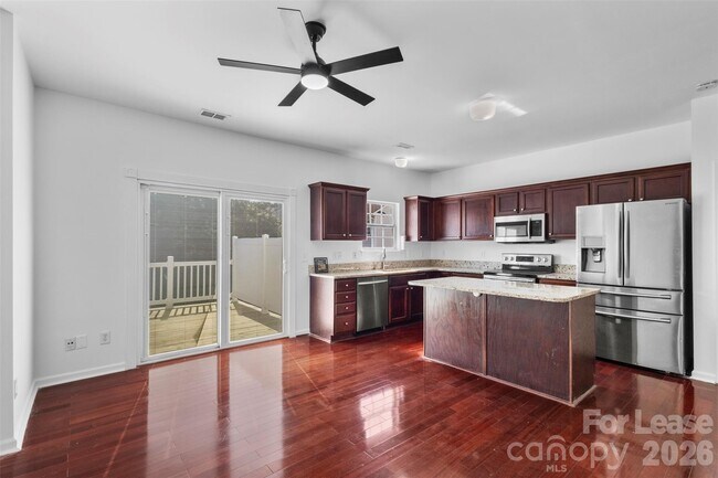 Foto del edificio - 11022 Garden Oaks Ln