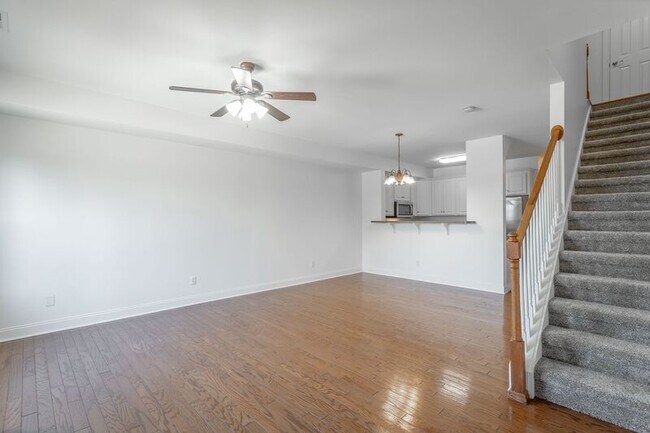 Foto del edificio - 7500 Noah Reid Rd