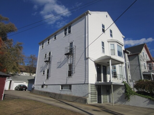 Primary Photo - 50 Blake St