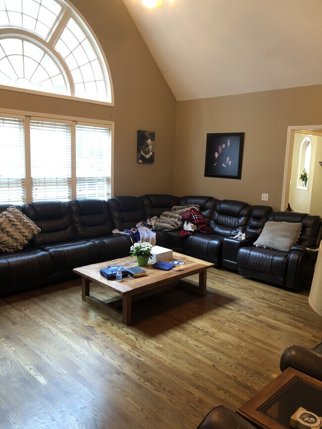 Building Photo - 771 Bentgrass Ct