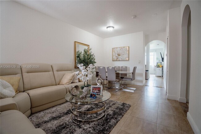 Foto del edificio - 17600 NW 73rd Ave