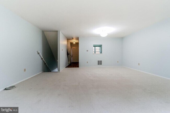 Foto del edificio - 17 Wellspring Cir