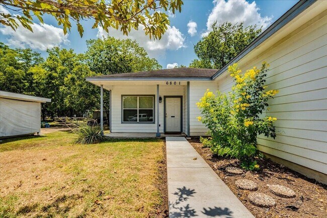 Foto del edificio - 6801 Porter St