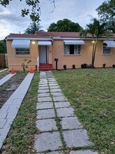 Building Photo - 1 N Melrose Dr