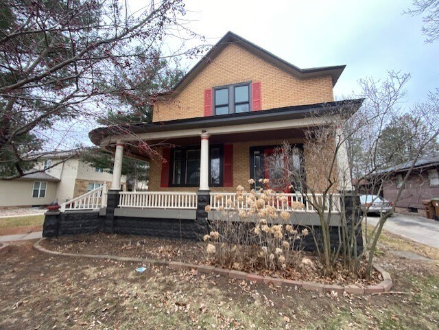 Primary Photo - 426 2nd St
