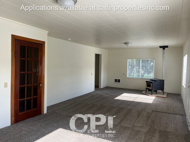 Foto del edificio - Holiday Special - 1/2 First Month's rent!!