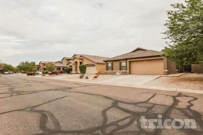 Building Photo - 1150 E Renegade Trail