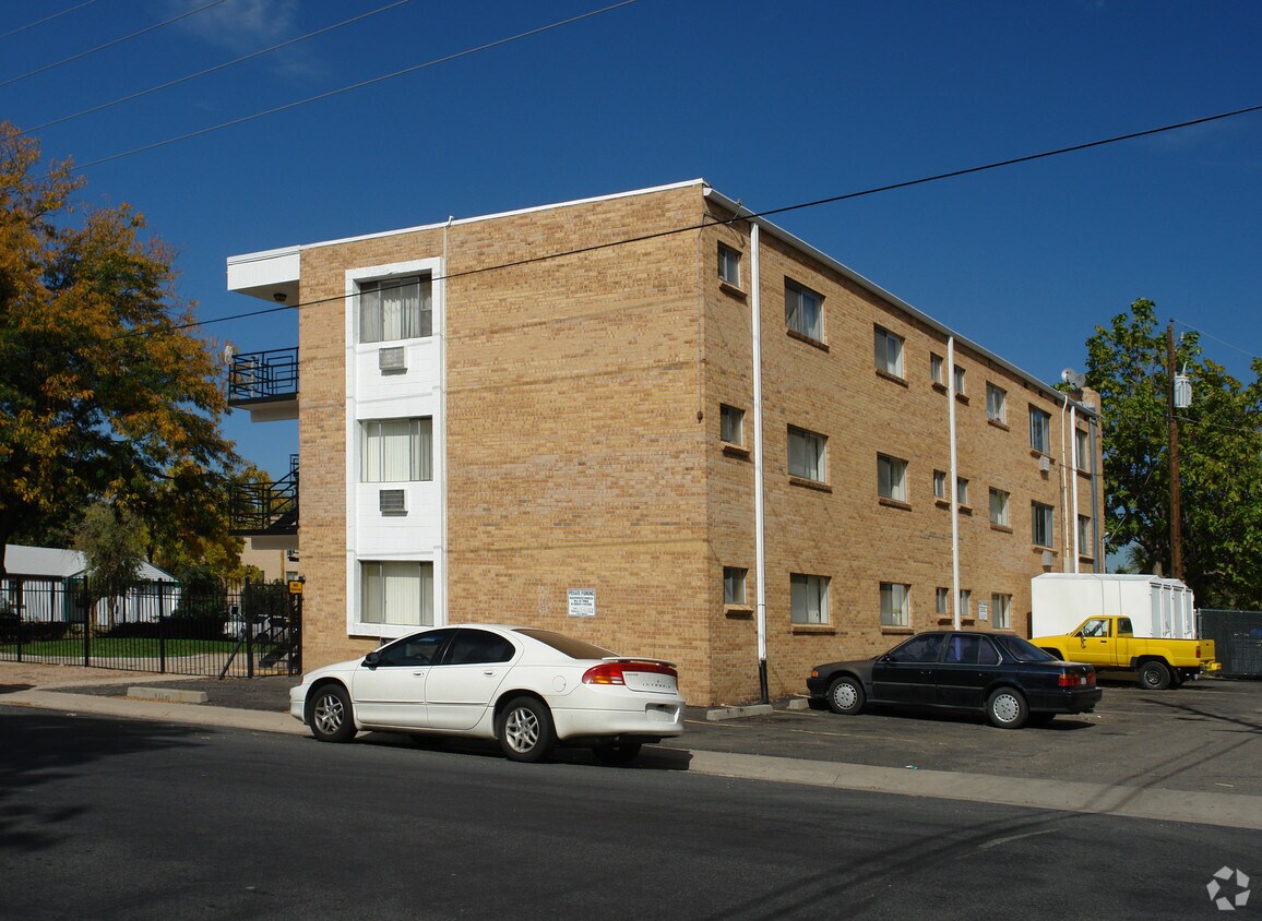Building Photo - 1600 Geneva St