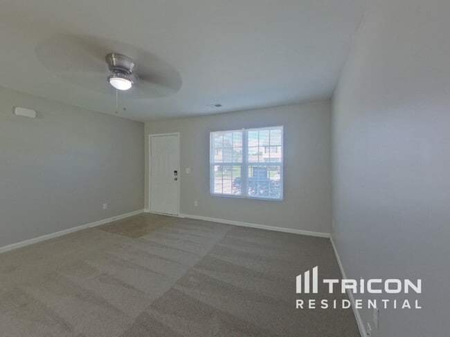 Building Photo - 537 Gentle Breeze Ln