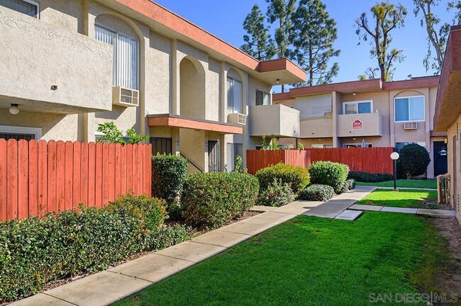 Building Photo - 9562 Carroll Canyon Rd