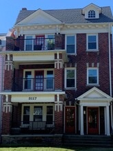 Building Photo - 3117 Grove Ave