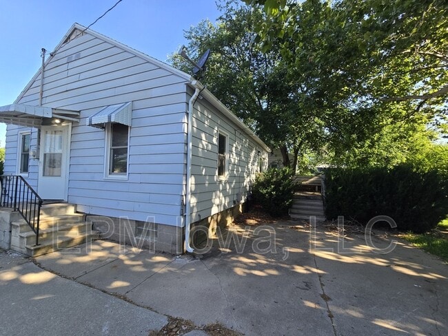 Foto del edificio - 867 Maxwell St