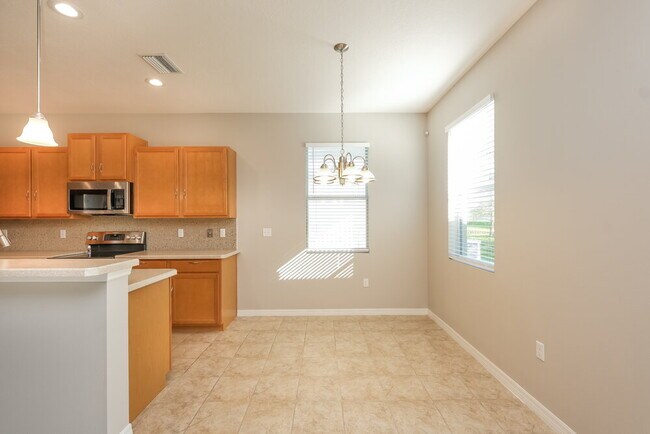 Building Photo - 6222 Twin Bridges Dr