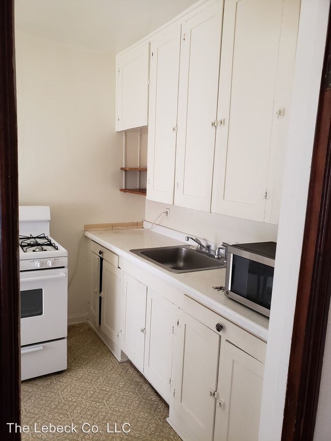 Foto del edificio - 1107 Tijeras Ave NW