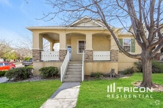 Building Photo - 2495 St Paul Dr