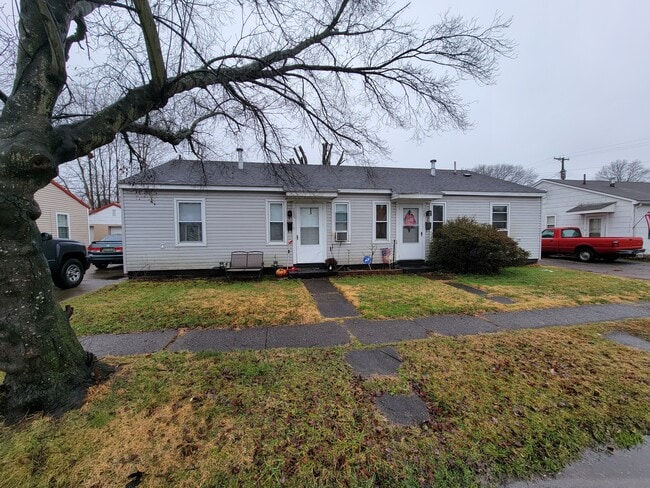 Building Photo - 2633 Knox Ave