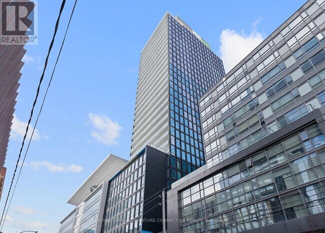 Building Photo - 284 King St E