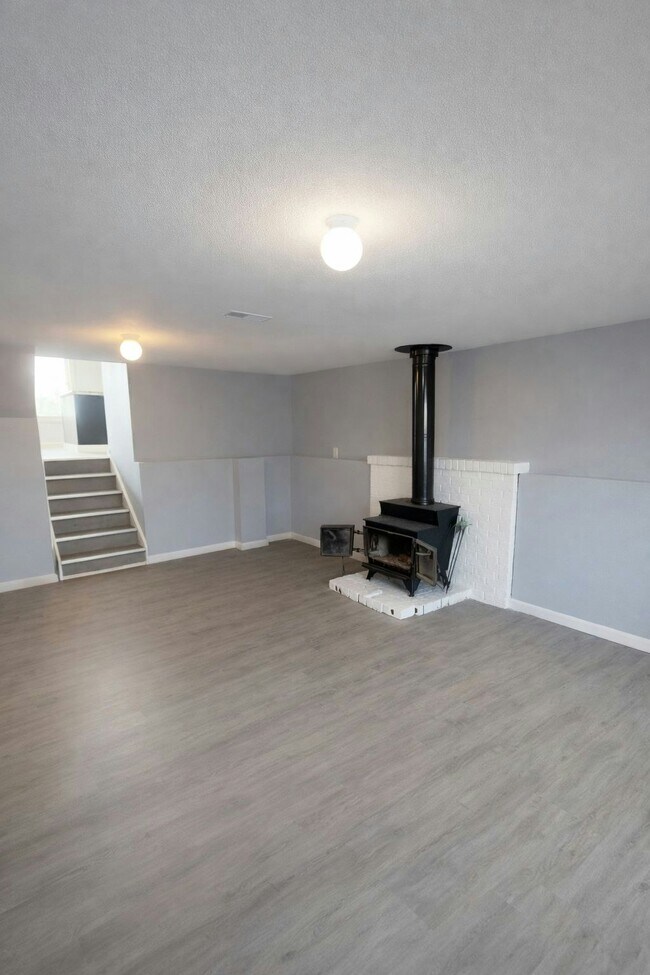 Building Photo - 112 Dunderry Ln