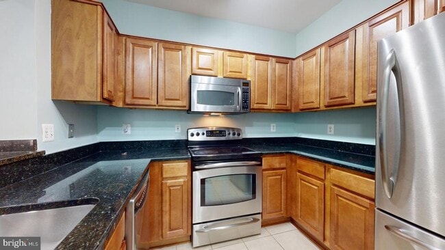 Building Photo - 4560 Strutfield Ln