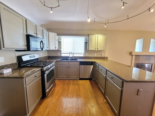 Building Photo - 2563 Spruce Creek Dr