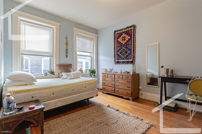 Foto del edificio - 4 br, 2 bath House - 26 Park Vale Ave
