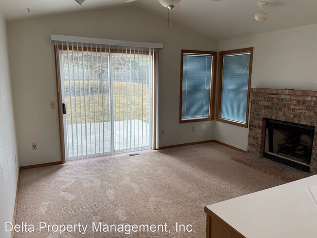 Building Photo - 3 br, 2 bath House - 4606 127th Pl SE
