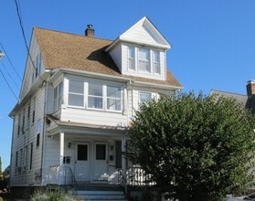 Building Photo - 330 Bradley St