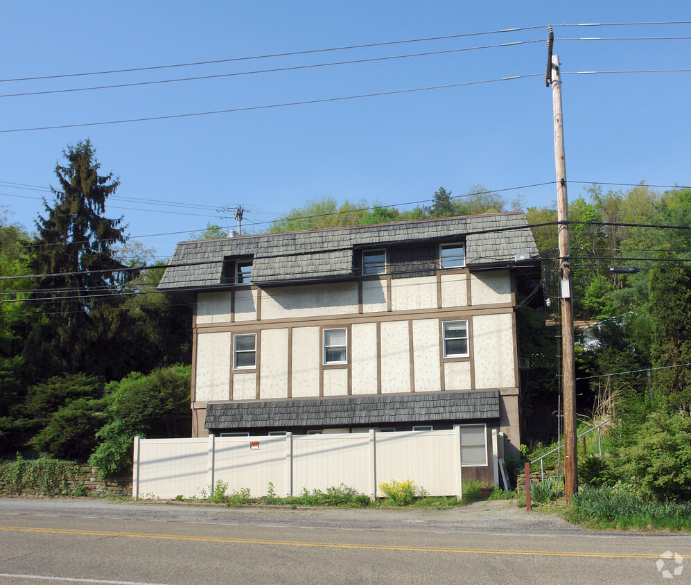 Foto del edificio - 2807 Middle Rd