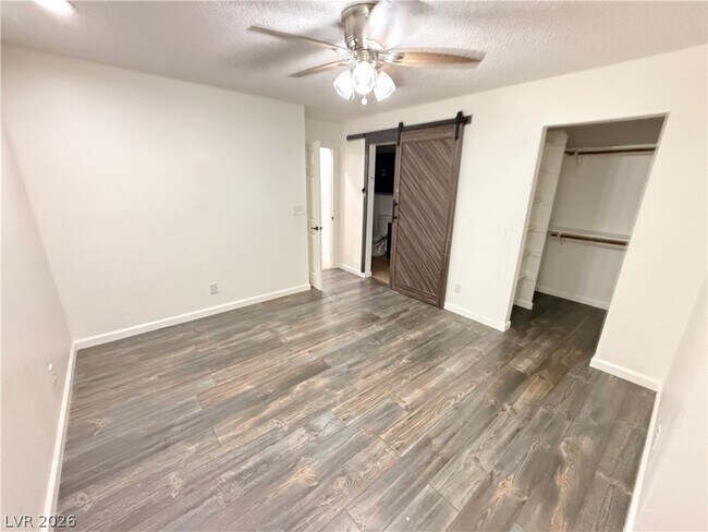Foto del edificio - 2372 Beaver Bay Ct