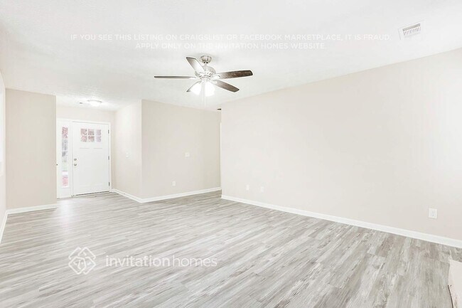 Foto del edificio - 50 Hidden Ridge Dr