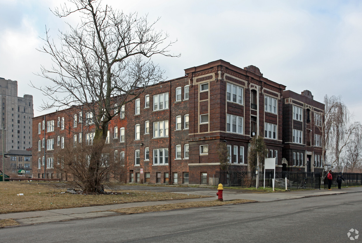 Building Photo - Woodstock Apartments