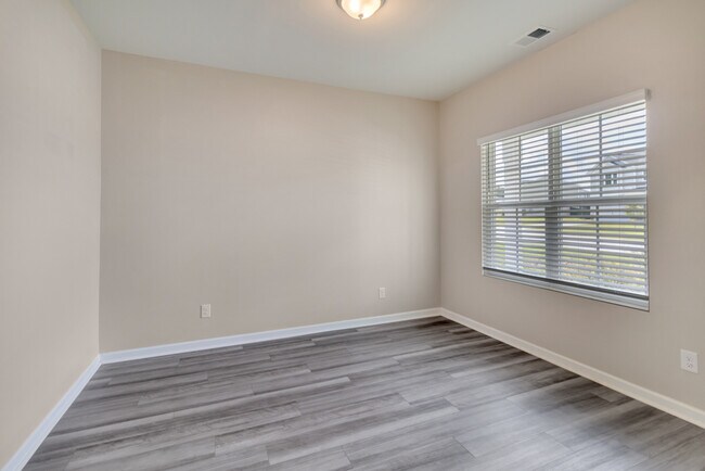 Building Photo - 1057 Waybridge Way