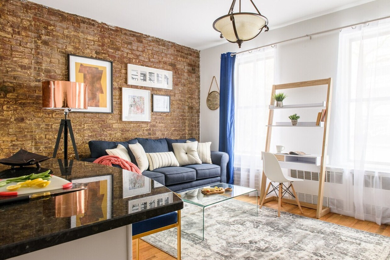 Foto principal - 233 E 26th St