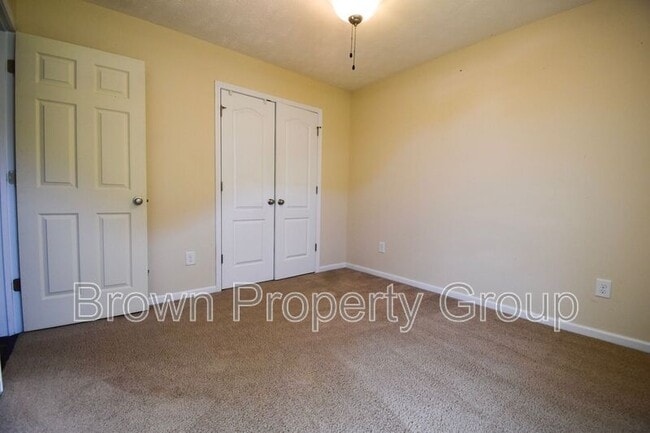 Foto del edificio - 494 Hogart St