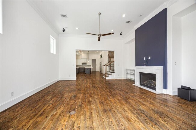 Foto del edificio - 1214 W 16th St