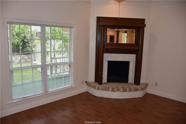 Building Photo - 3232 Peterson Way