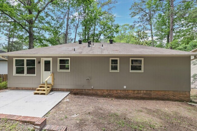 Foto del edificio - 5113 Crowley Dr