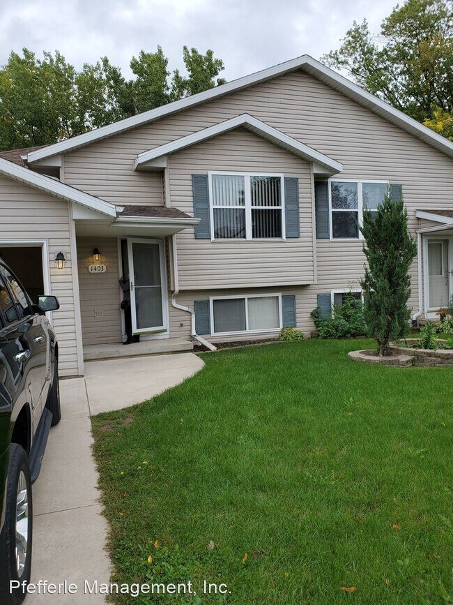 Building Photo - 3 br, 2 bath House - 1403 Manitowoc Road